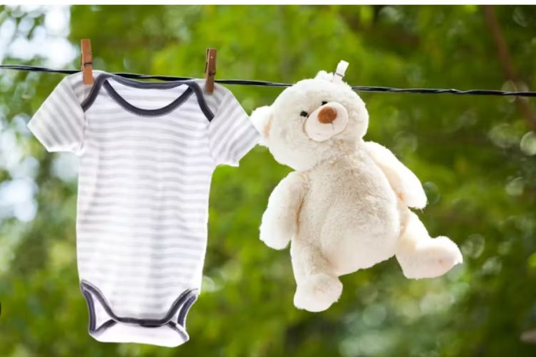 Vêtements pour bébé (C) Droits réservés